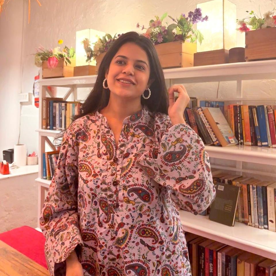 Gulbahar, Exceptionally Warm Winter Kurta. - The Khushnuma