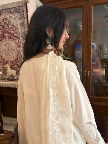 Mahwish Ivory Set