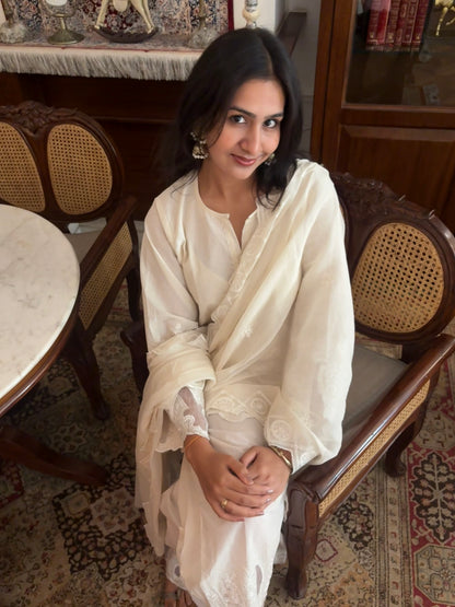 Mahwish Ivory Set
