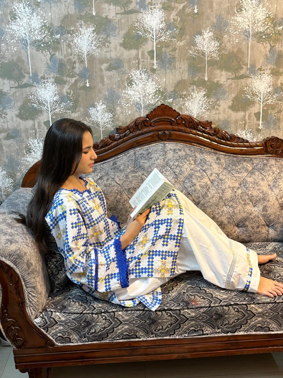 Aabroo - The Khushnuma