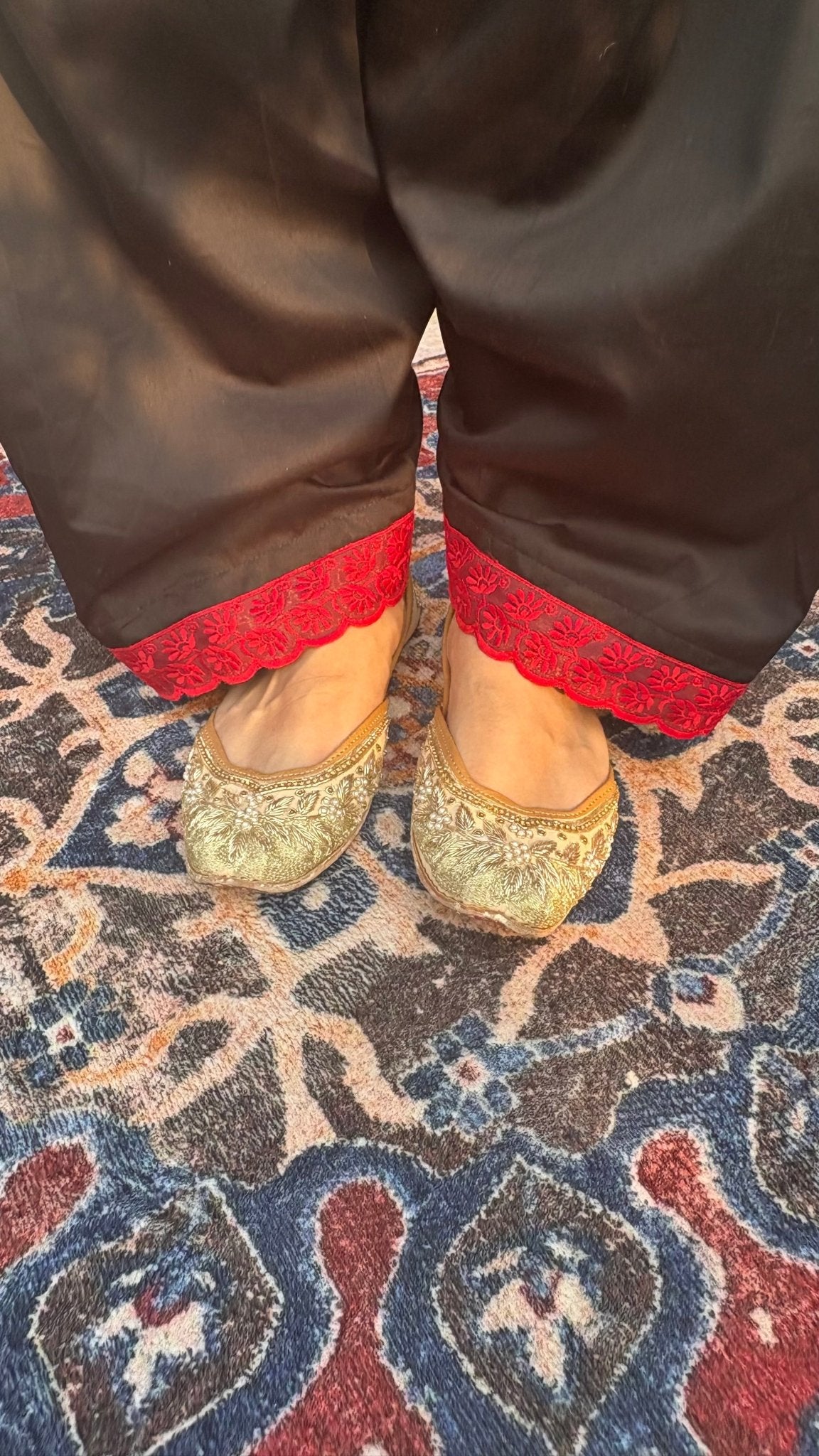 Firdaus ( Bestseller) - The Khushnuma