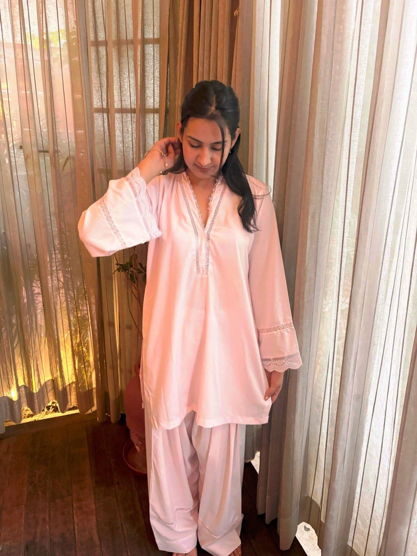 Haseena Powder Pink Farshi set - The Khushnuma